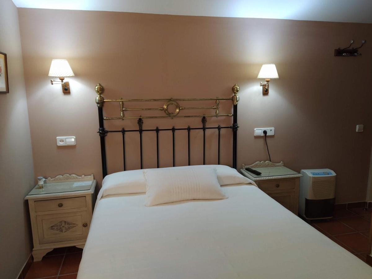Apartahotel Montecaoru Arenas De Cabrales Buitenkant foto