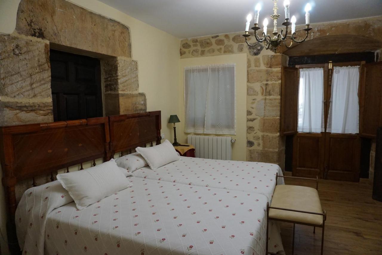 Apartahotel Montecaoru Arenas De Cabrales Buitenkant foto