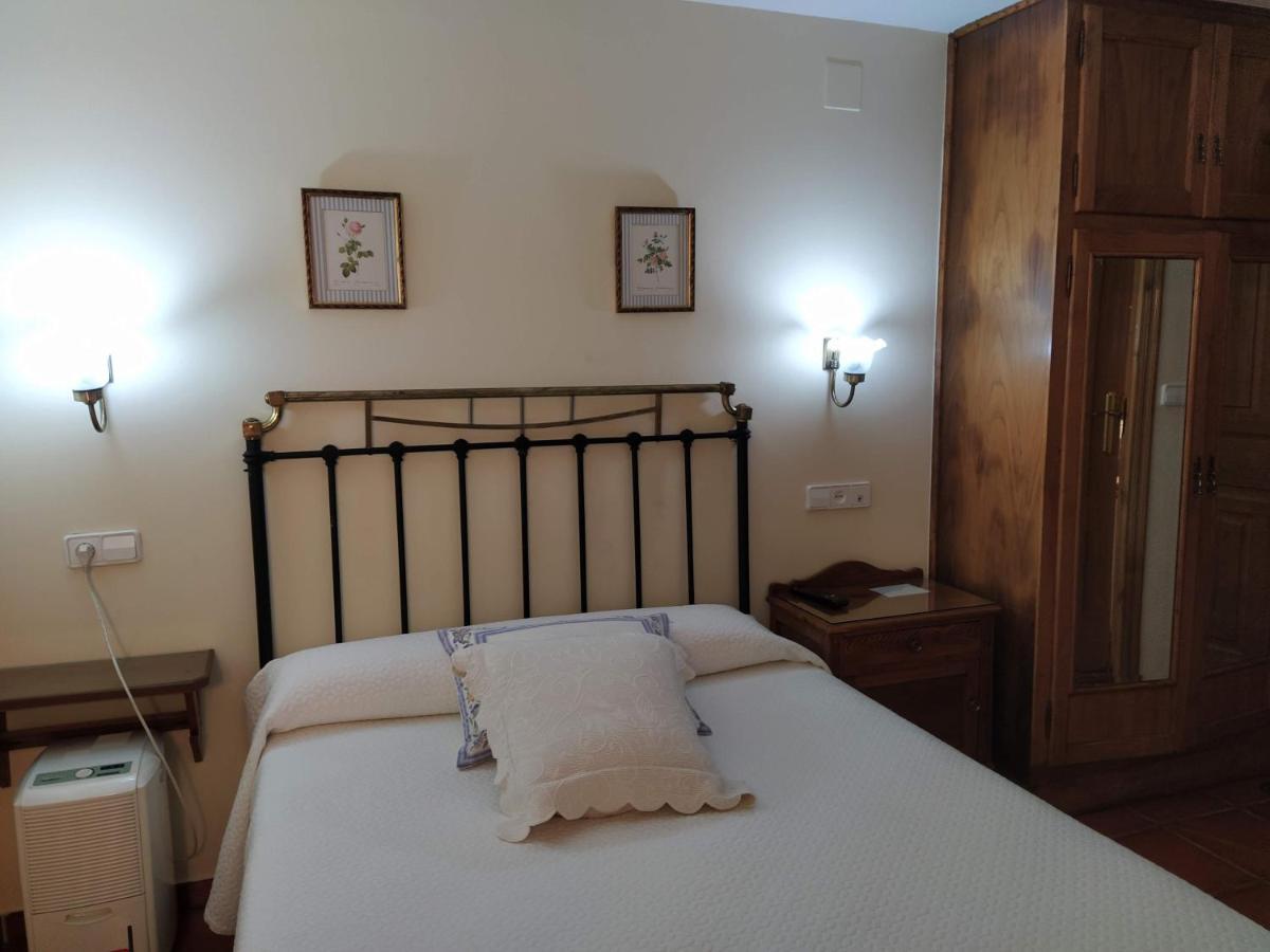 Apartahotel Montecaoru Arenas De Cabrales Kamer foto